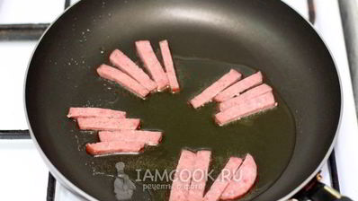 драники с колбасой