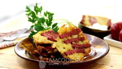 драники с колбасой