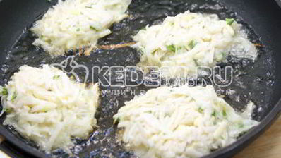 драники с сыром и зеленью