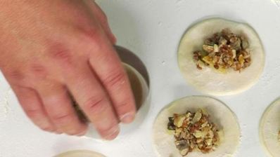 колдуны с гречкой и грибами