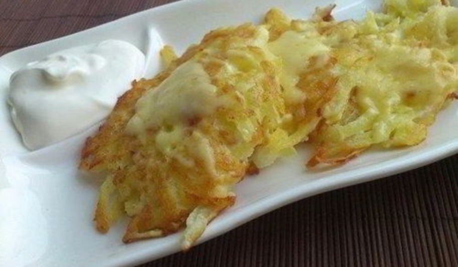 Рецепт простых драников из картофеля с сыром