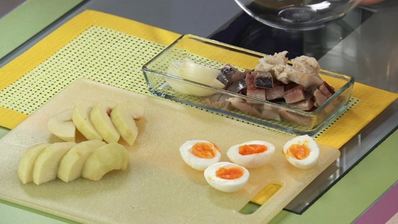 запеченный форшмак на картофельных медальонах