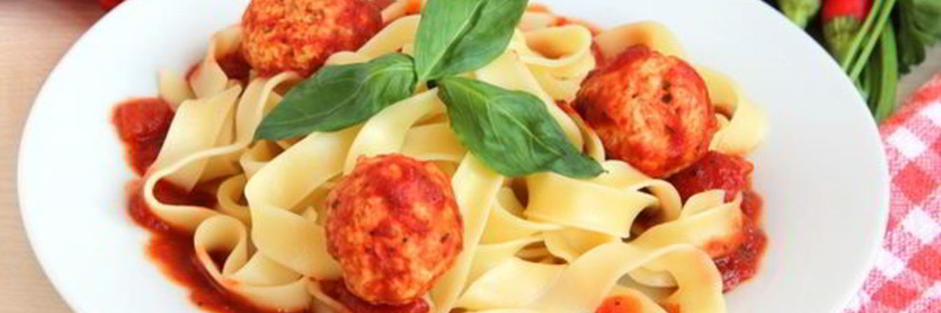Феттучини с фрикадельками из говядины