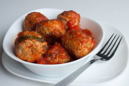 Фрикадельки говяжьи в томатном соусе