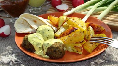 фрикадельки из баклажана и белой фасоли