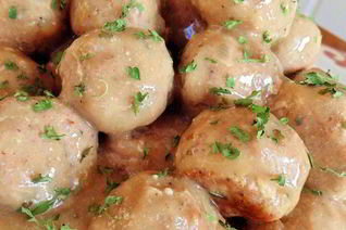 Фрикадельки из фарша индейки с подливой