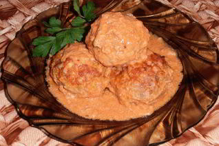 Фрикадельки из фарша с рисом