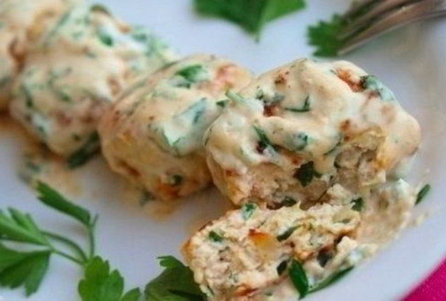 Фрикадельки из куриного фарша с сыром