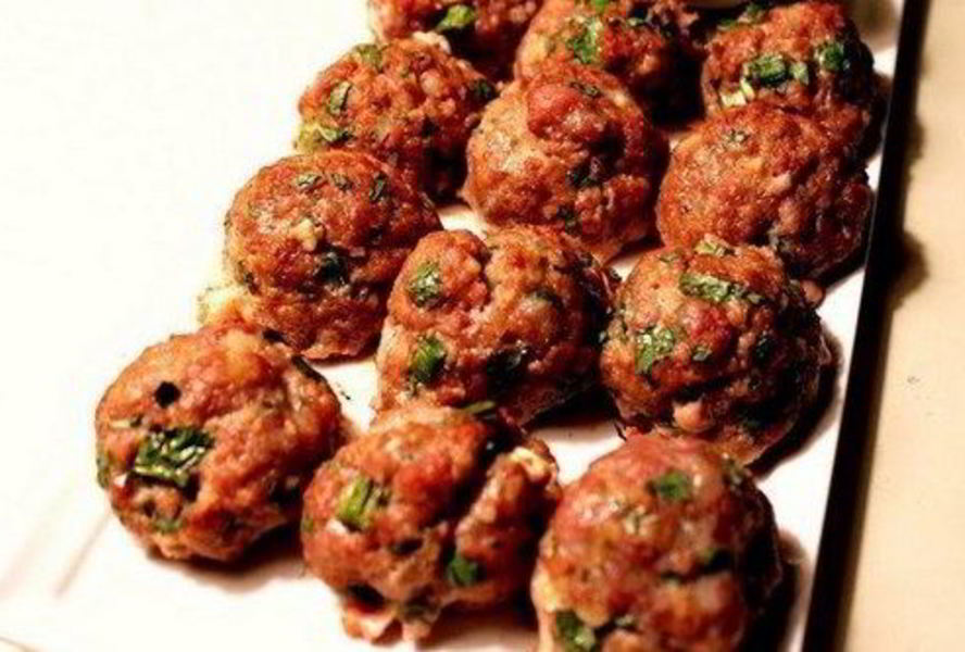 Фрикадельки из мясного фарша по-турецки