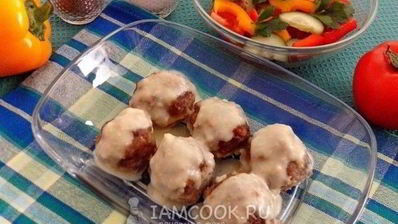 фрикадельки под сливочным соусом