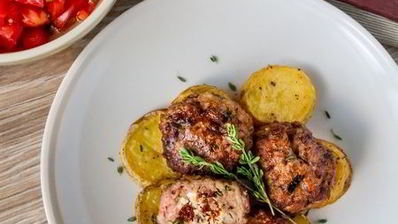 фрикадельки с начинкой в средиземноморском стиле