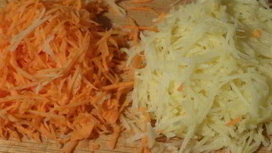 фрикадельки с овощами и кунжутом