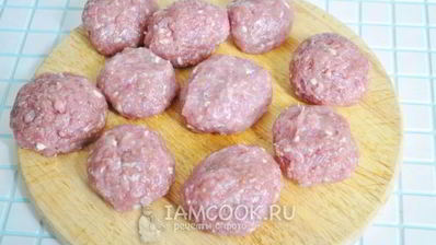 фрикадельки с овощами и розмарином