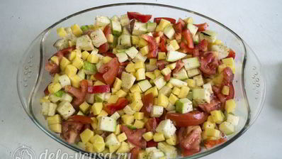 фрикадельки в духовке с овощами