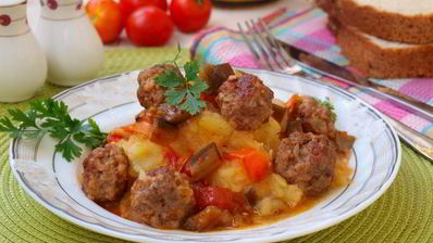 фрикадельки в соусе из баклажанов