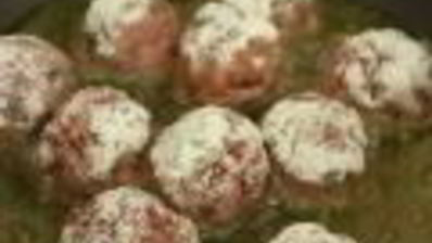 фрикадельки в соусе из оливок