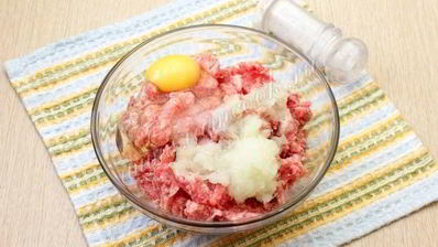 фрикадельки в томатно-сметанном соусе