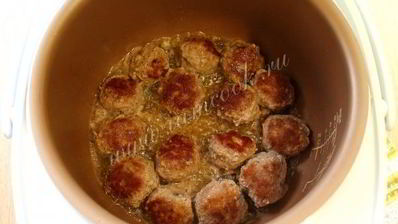 фрикадельки в томатно-сметанном соусе