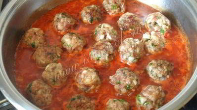 фрикадельки в томатном соусе