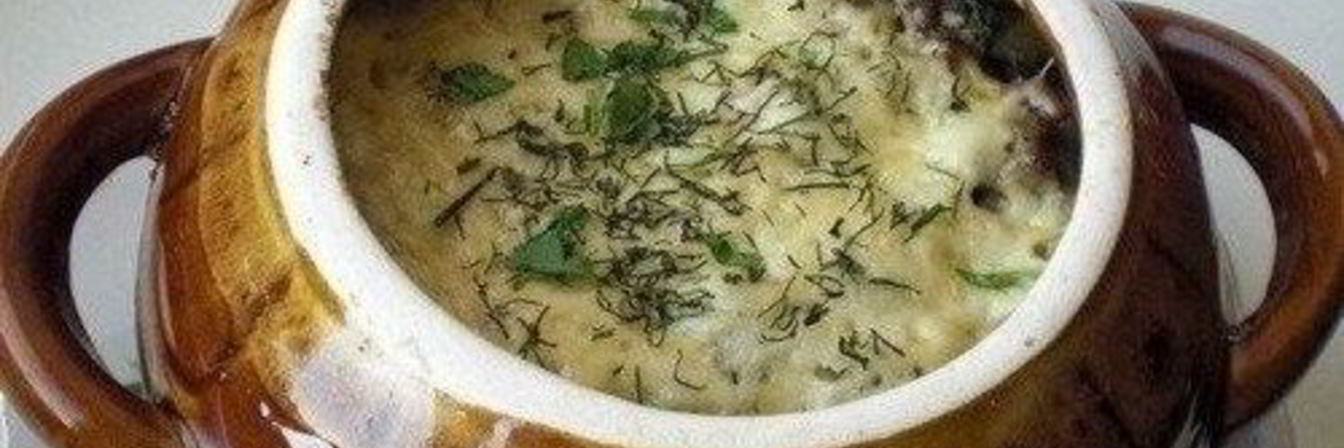 Картофель с фрикадельками и грибами в горшочках