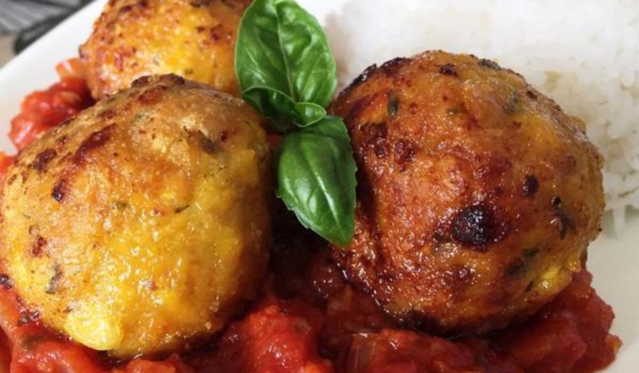 Рецепт куриных фрикаделек с моцареллой