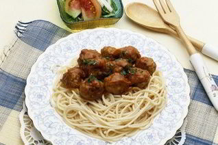 Куриные фрикадельки в соевом соусе