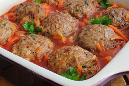 Мясные фрикадельки с двумя видами сыра