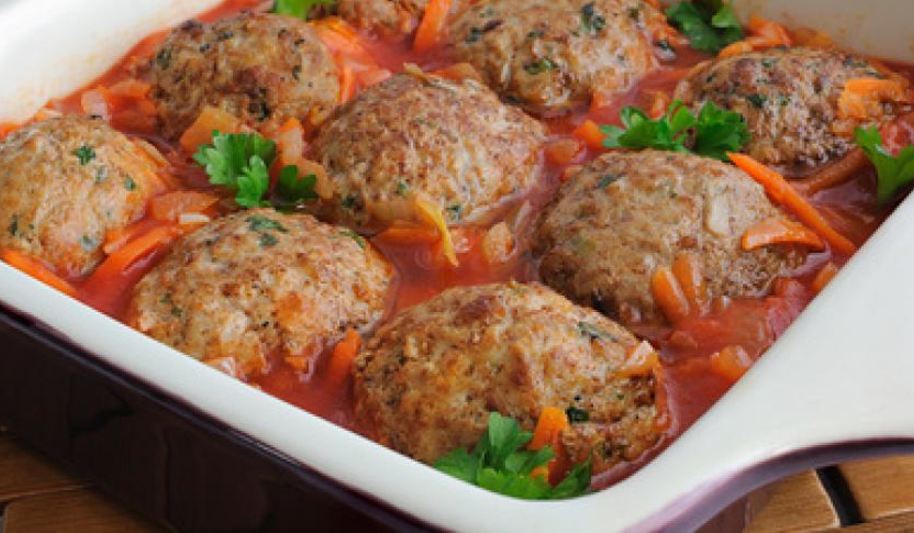 Рецепт мясных фрикаделек с двумя видами сыра