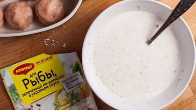 рыбные фрикадельки в сметанном соусе