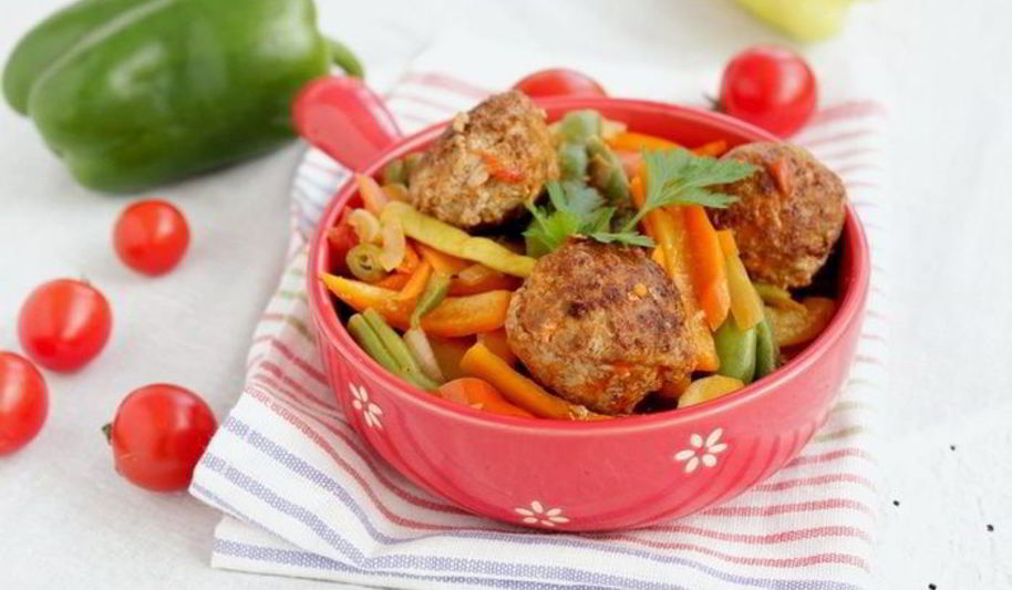 Рецепт соте со стручковой фасолью и фрикадельками