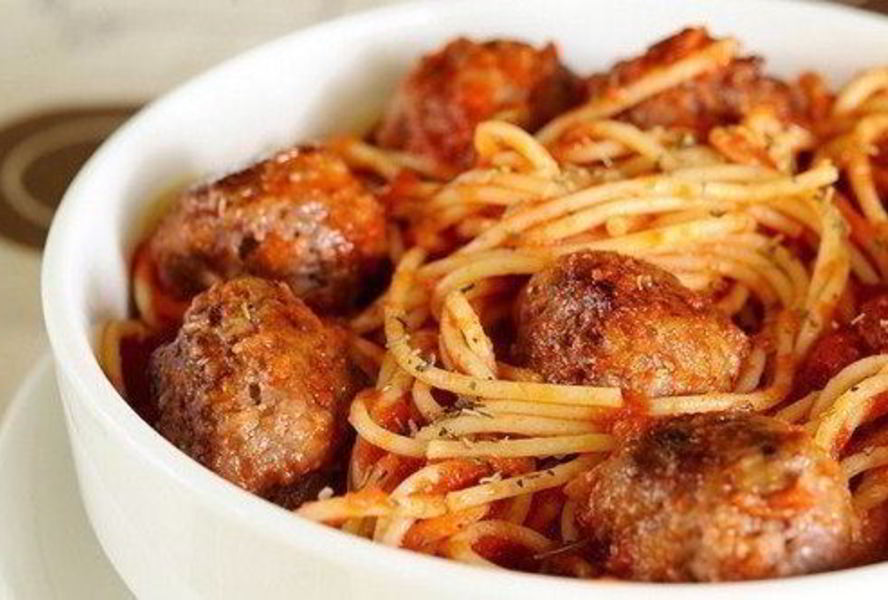 Спагетти с фрикадельками из говяжьего фарша
