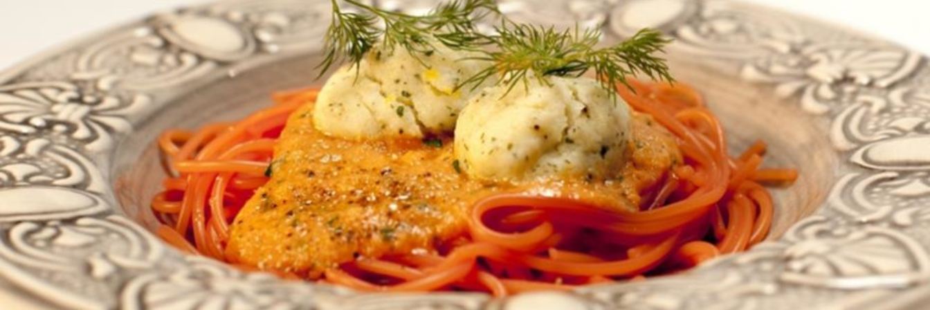 Спагетти с фрикадельками из трески