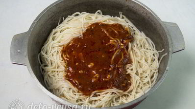 спагетти с фрикадельками в соусе