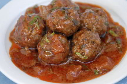 Тушеная капуста с фрикадельками