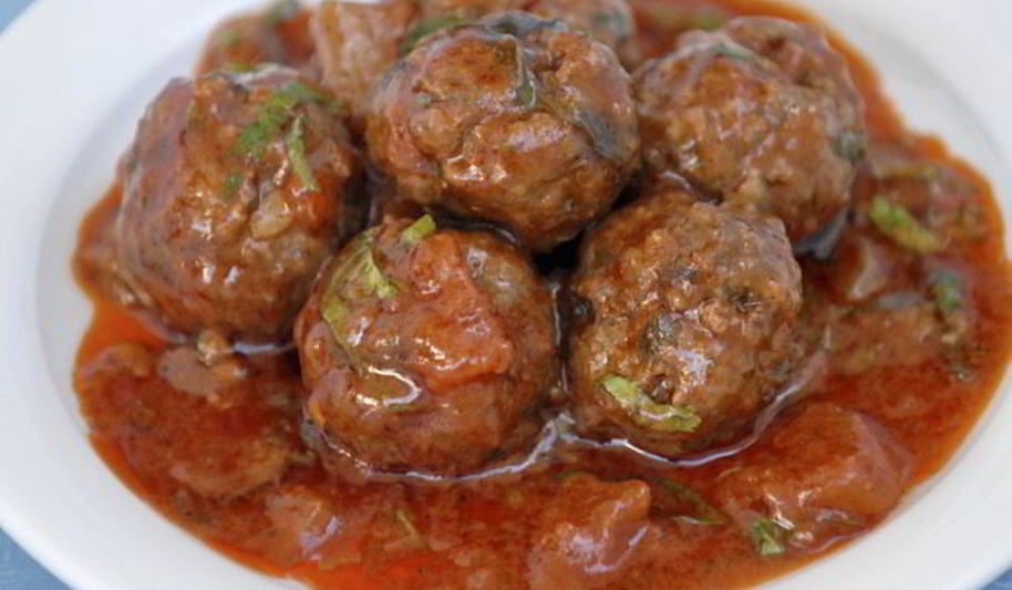 Рецепт тушеной капусты с фрикадельками