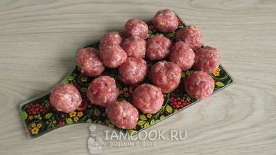 тушеная картошка с фрикадельками