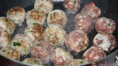 запеченные фрикадельки для дружной компании