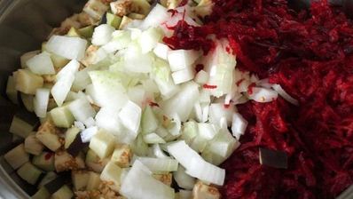 гарнир из свеклы и баклажанов