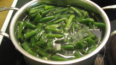 дикий рис со стручковой фасолью и луком-пореем