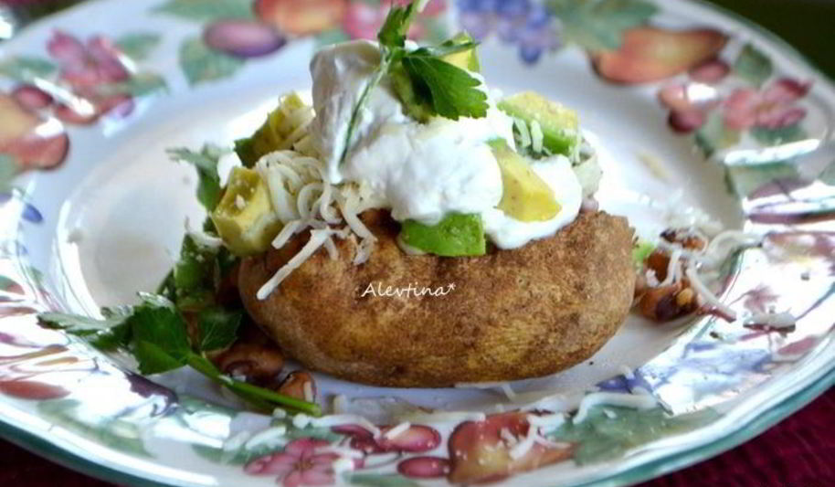 Рецепт картофеля чили с пряной начинкой