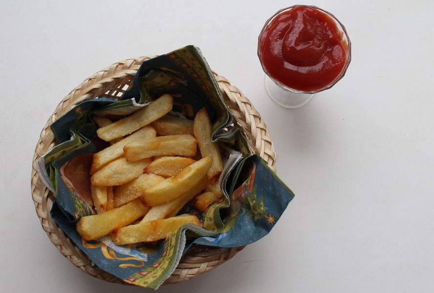 Картофель фри во фритюре