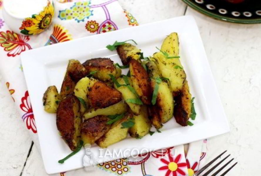 Картофель по-деревенски в мультиварке