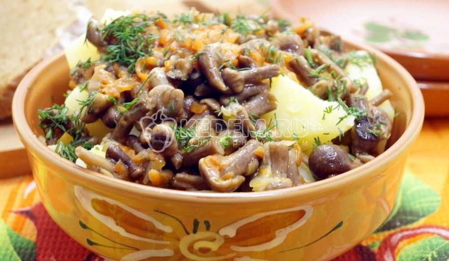 Рецепт картофеля с грибами на сковороде