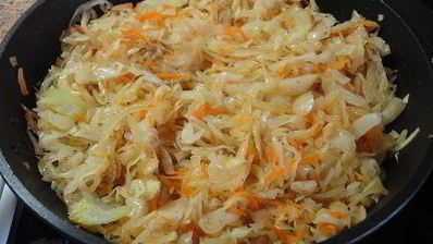 картофель с мясом и капустой