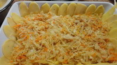 картофель с мясом и капустой