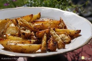 Картофель с укропом и чесноком