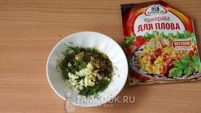 картошка-гармошка с чесноком и укропом в духовке