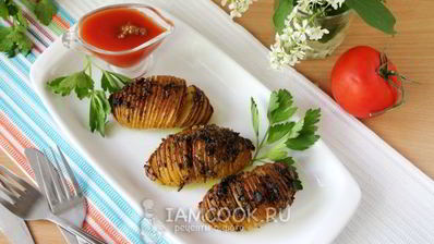 картошка-гармошка с чесноком и укропом в духовке