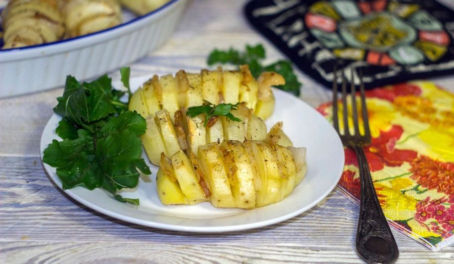 Рецепт картошки гармошка с салом в духовке