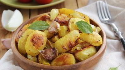 картошка с луком в духовке